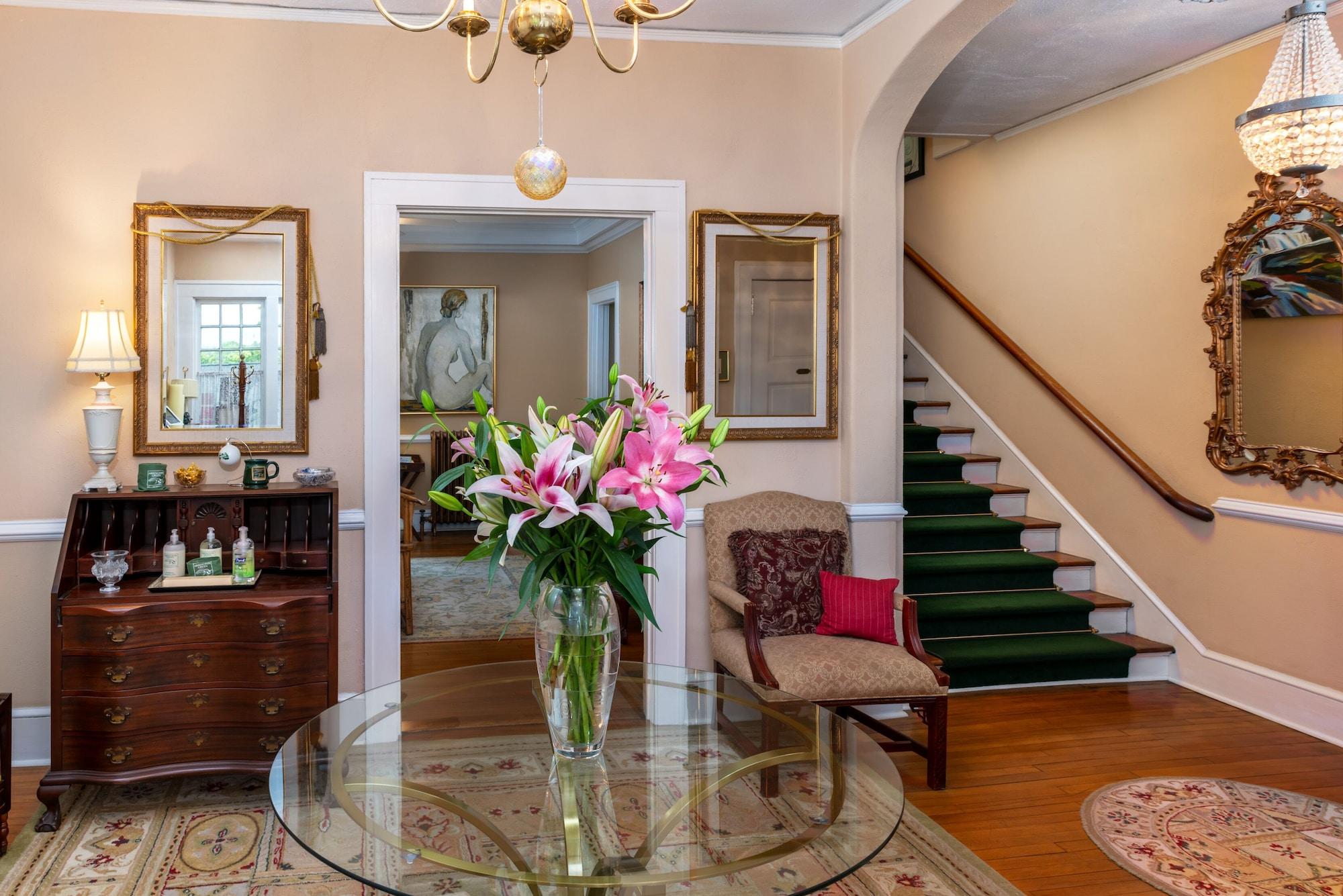 Vista Lobby Abbington Green Bed & Breakfast Inn