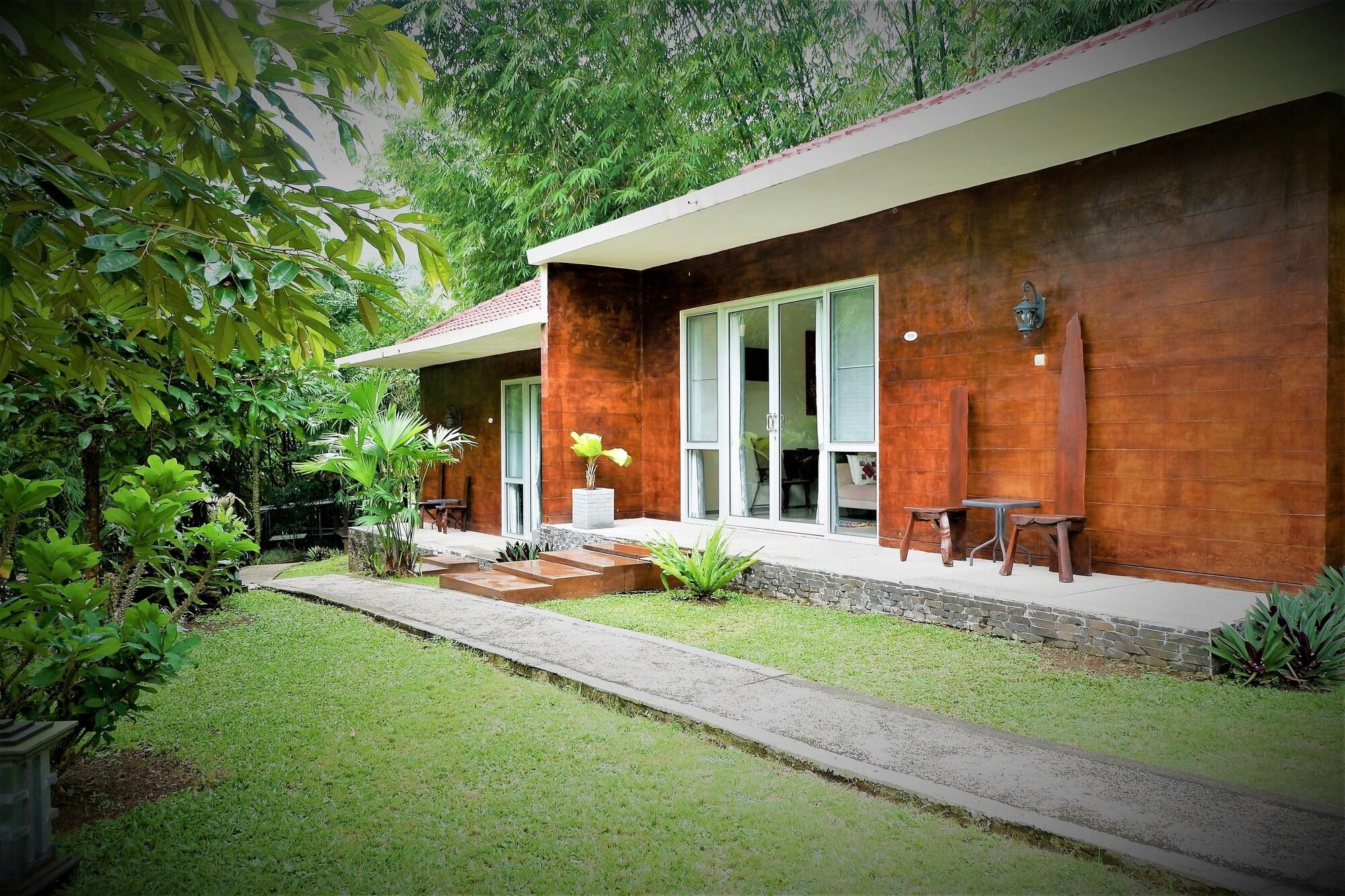 Vista Exterior Villa Kendi