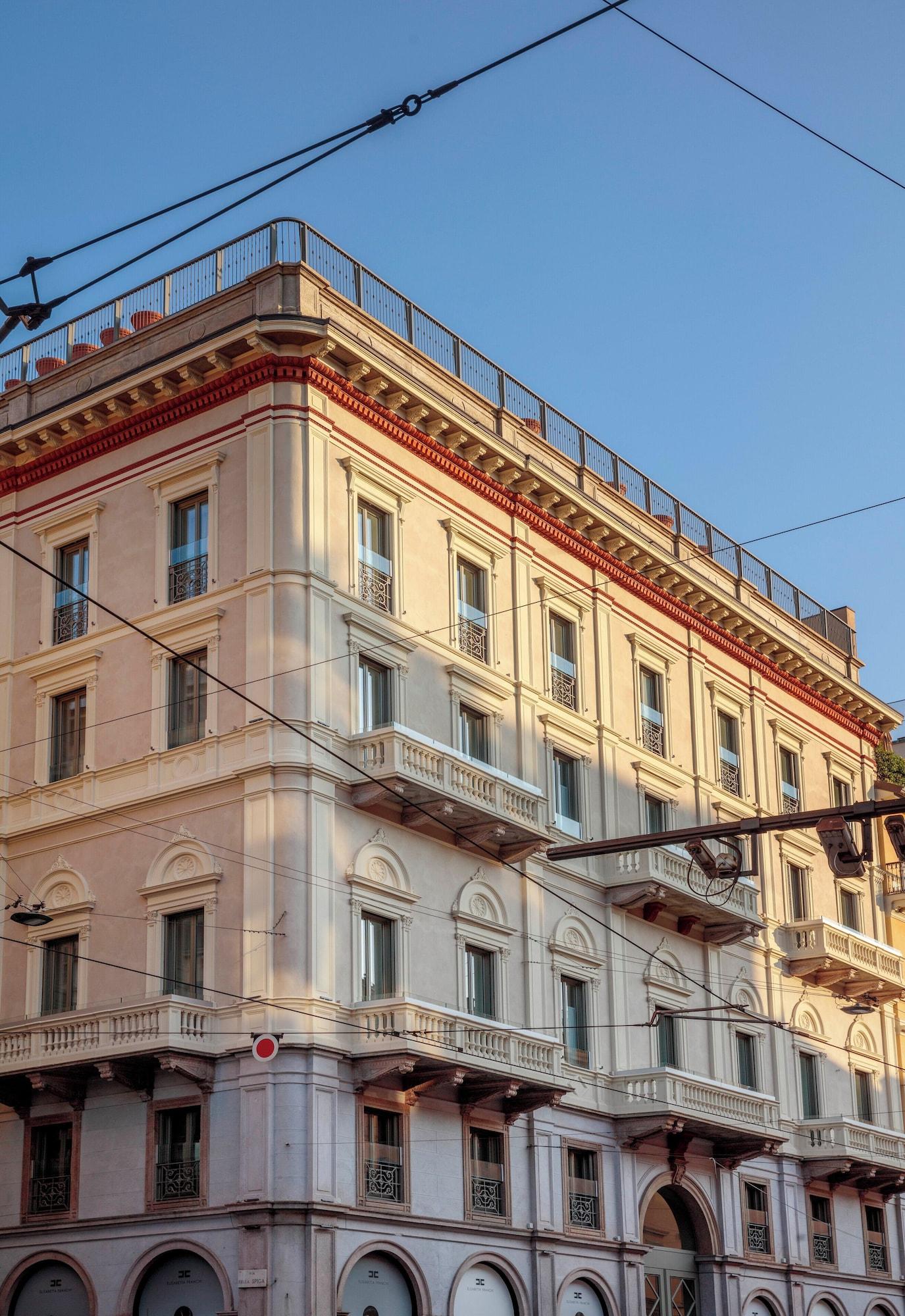 Vista Exterior Rocco Forte House Via Manzoni Milan