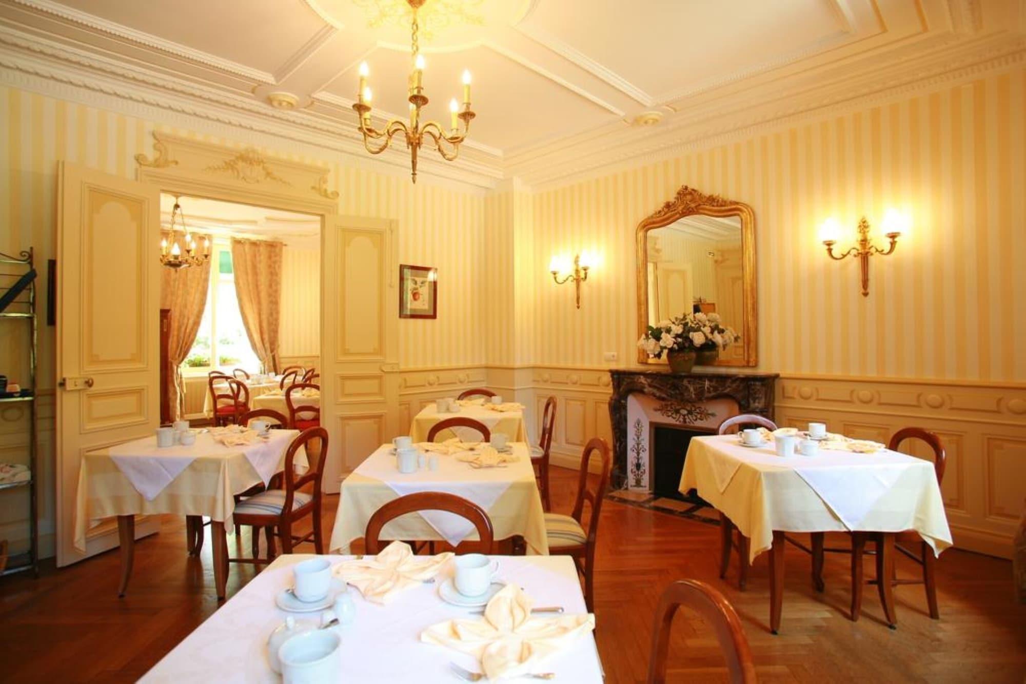 Restaurant Chateau de Challanges