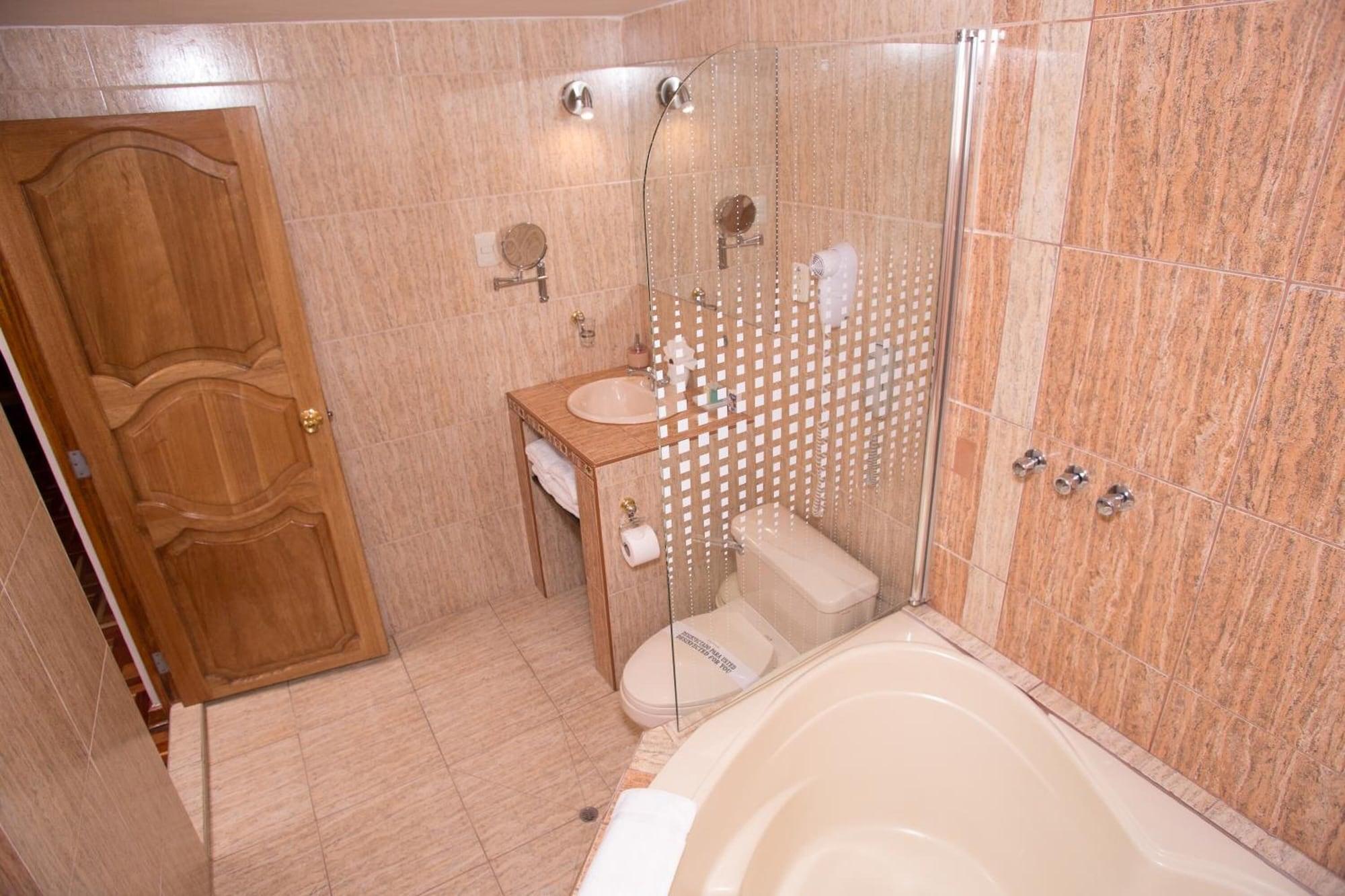 Equipamiento de Habitación Hotel Arcangel