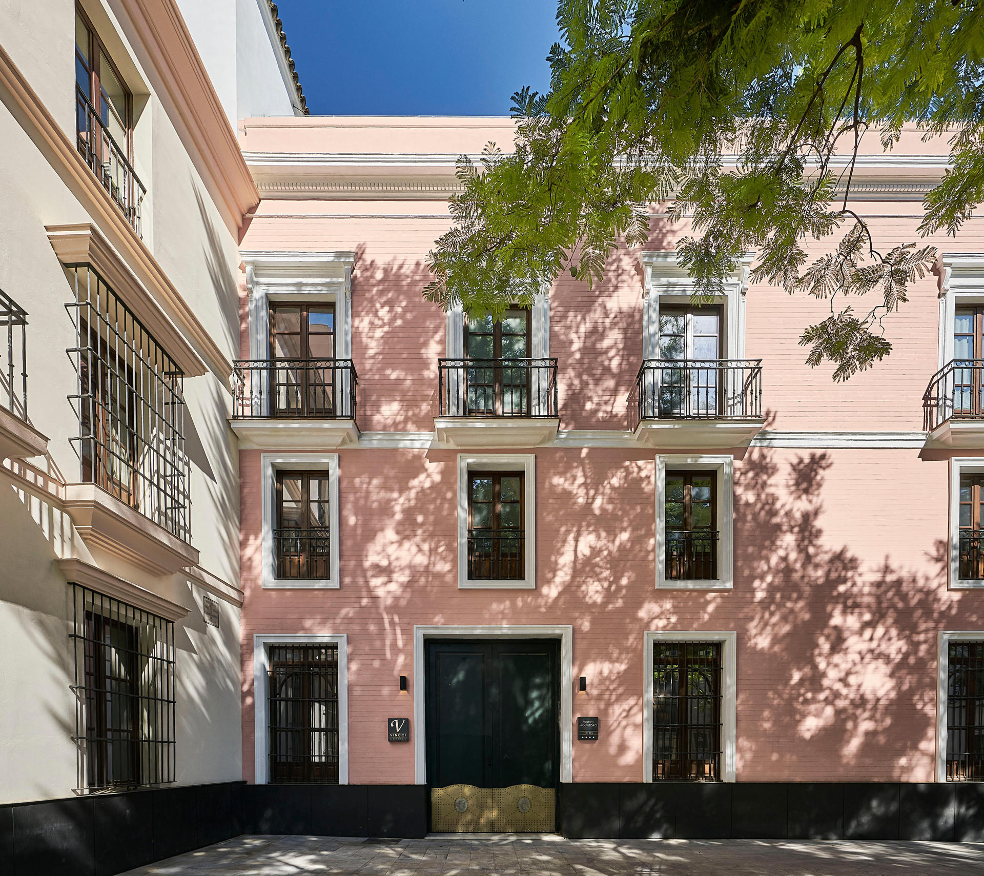 Vista Exterior Hotel Vincci Molviedro