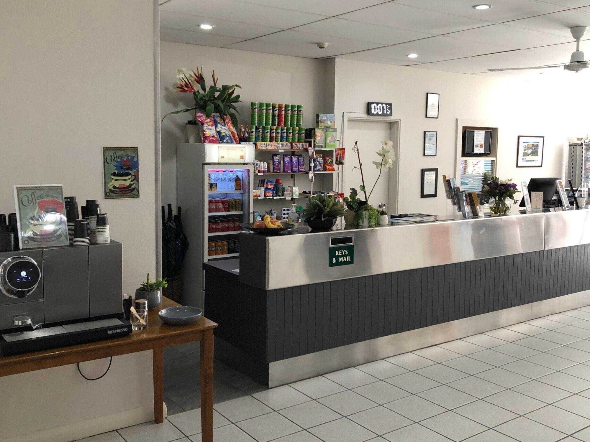 Vista Lobby Cairns Plaza Hotel
