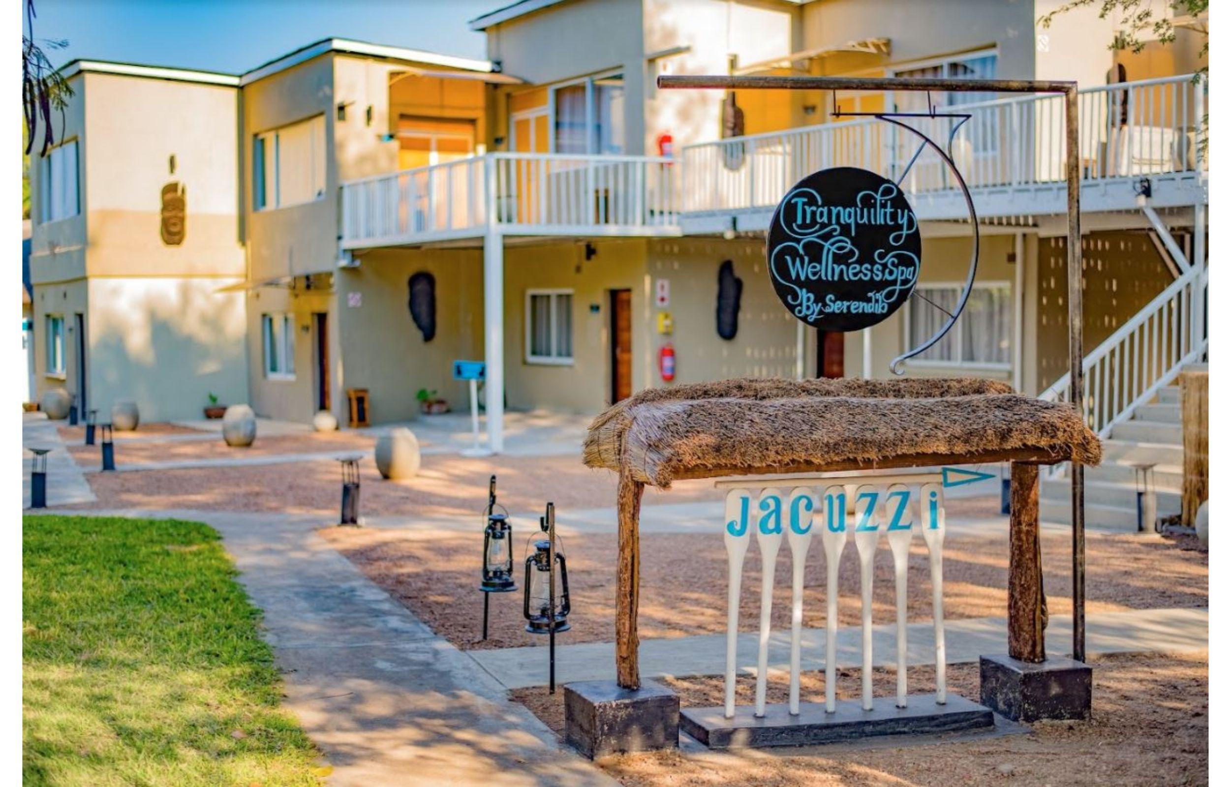 Vista Exterior Blue Waters By Serendib