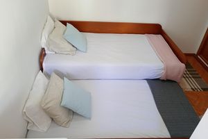 Alquiler Vacacional - 3-bedroom townhome in enchanting Fajã de Baixo with WiFi