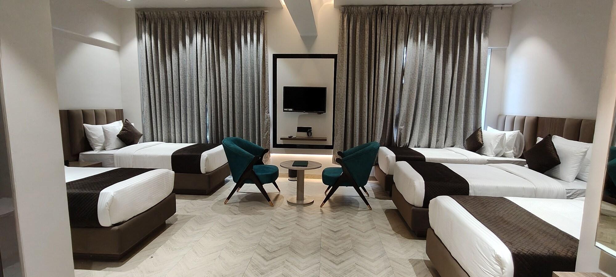 Varios Narayani Executive