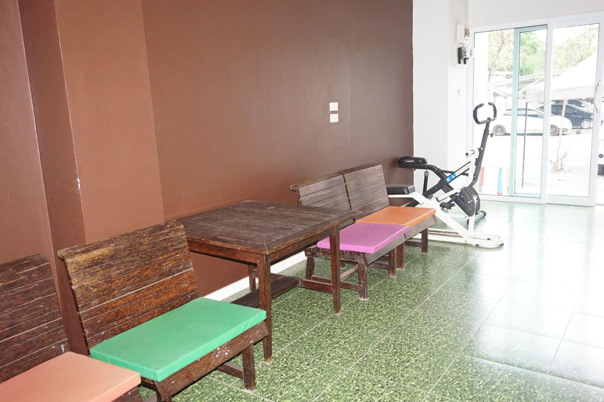 Restaurant R2 Apartment Service