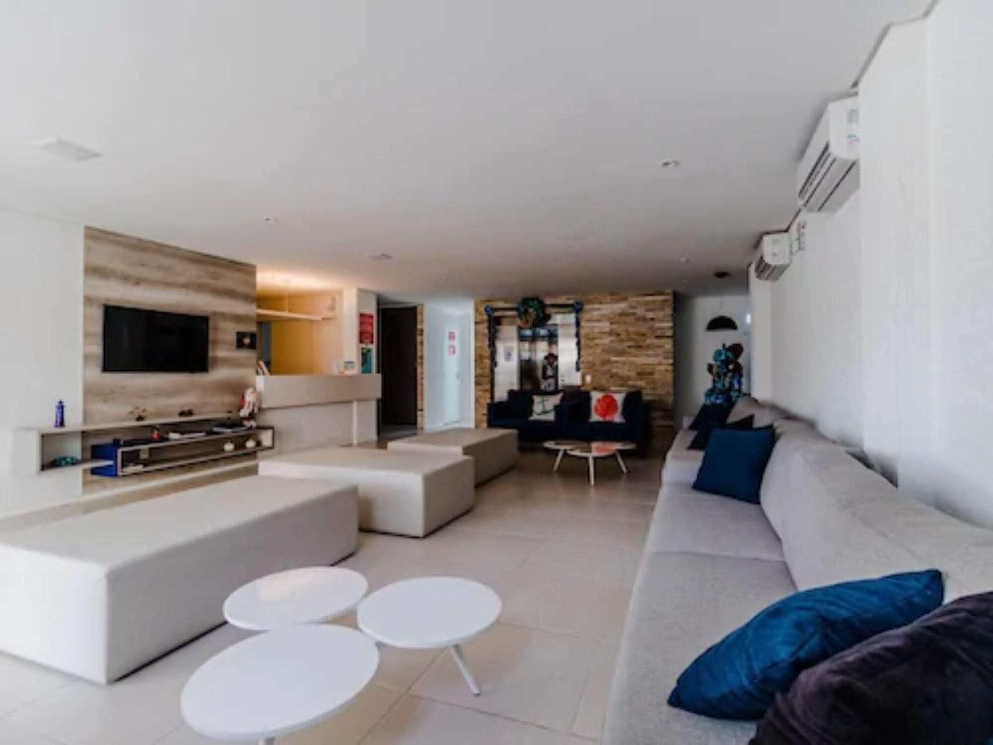 Vista Lobby Wave Suites Hotel