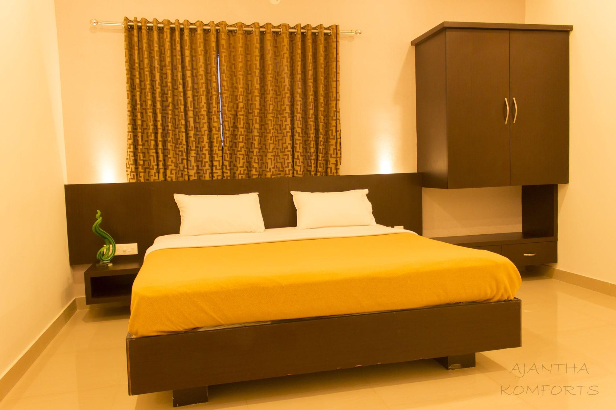 Equipamiento de Habitación Ajantha Komforts