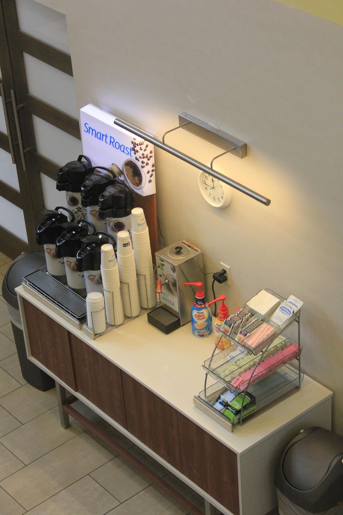 Bar/Salón Holiday Inn Express Corydon by IHG