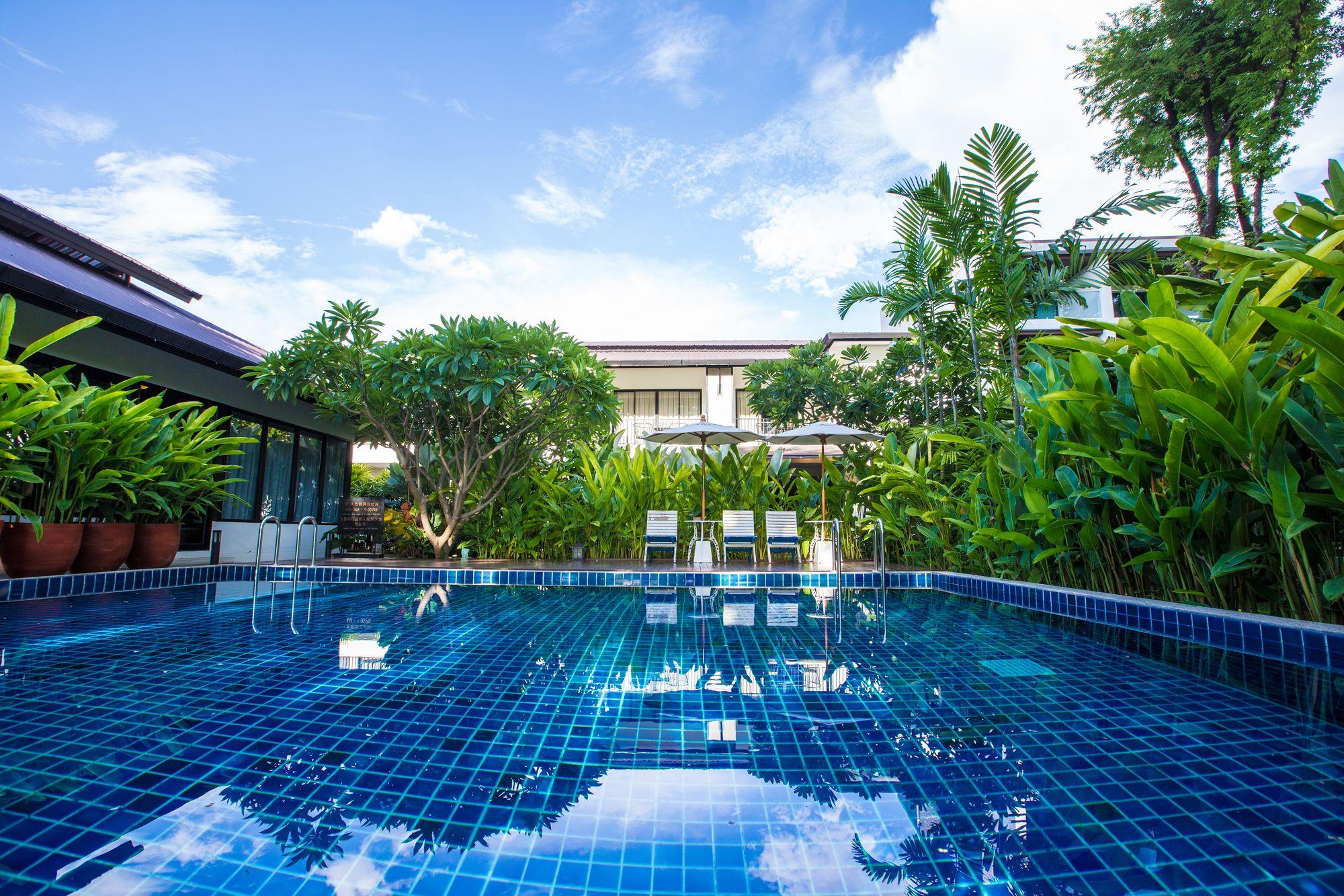 Vista Piscina Sannot Riverside Boutique Hotel