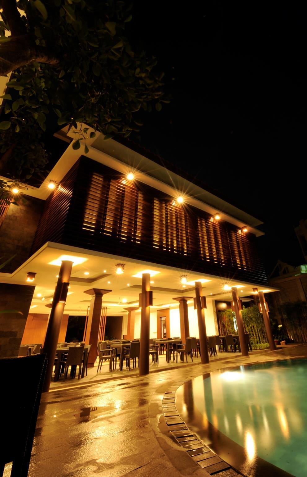 Restaurant Surya Kencana Seaside Hotel