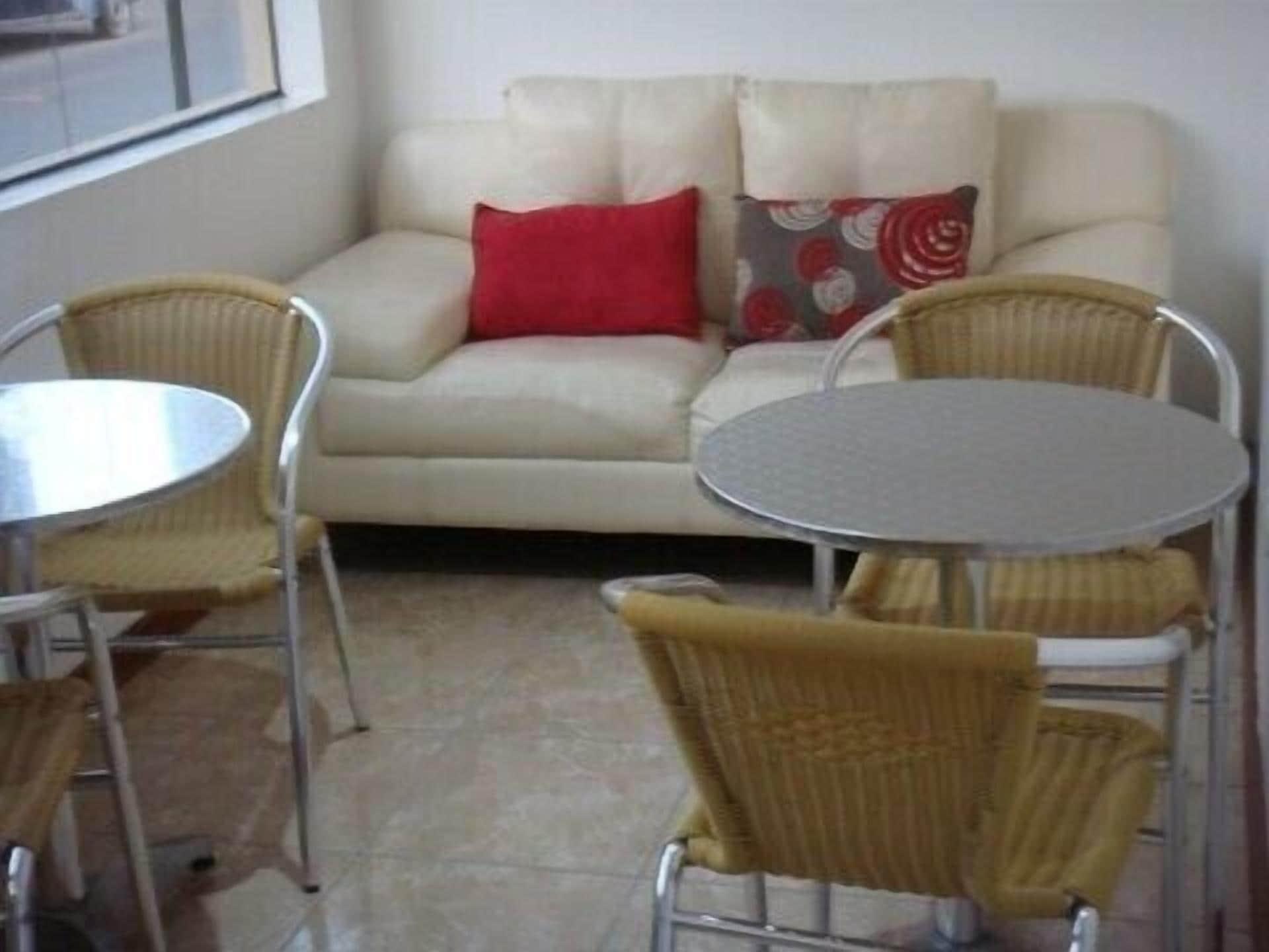 Comodidades del Alojamiento Hotel Begonias - Chiclayo