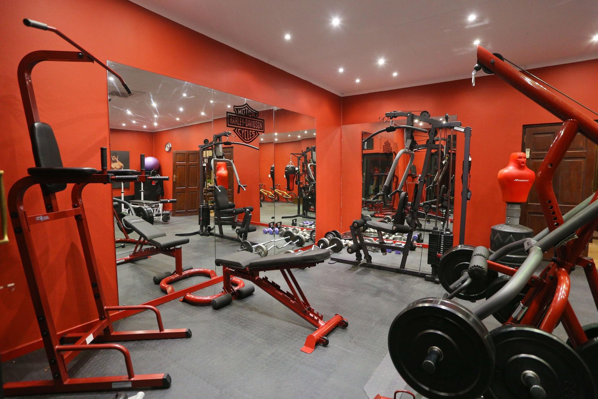 Gimnasio Shangri-La Manor - Adults Only