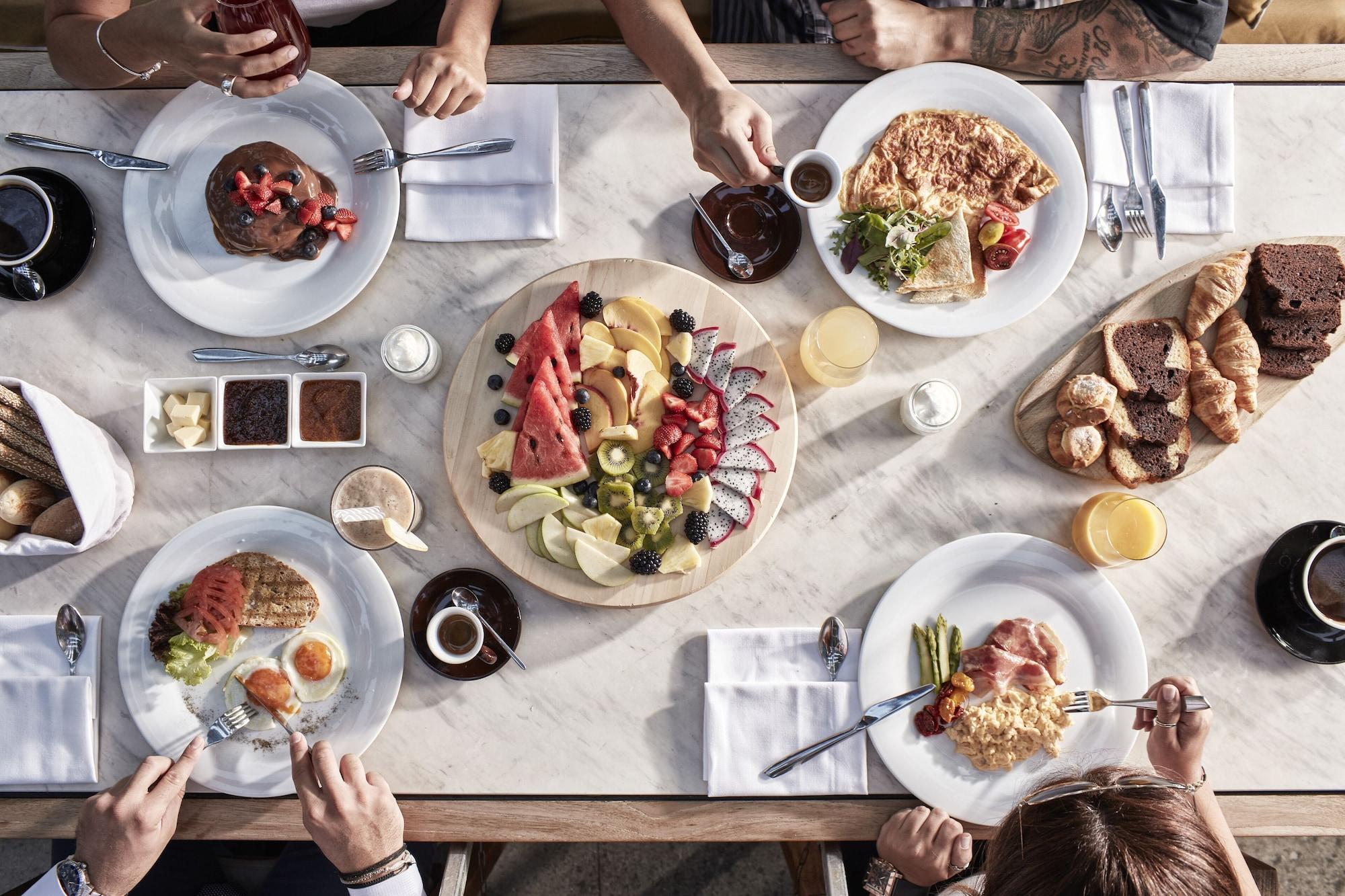Restaurant Life Gallery