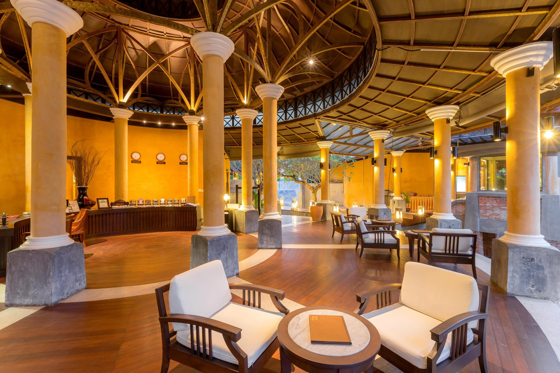 Vista Lobby The Village Resort