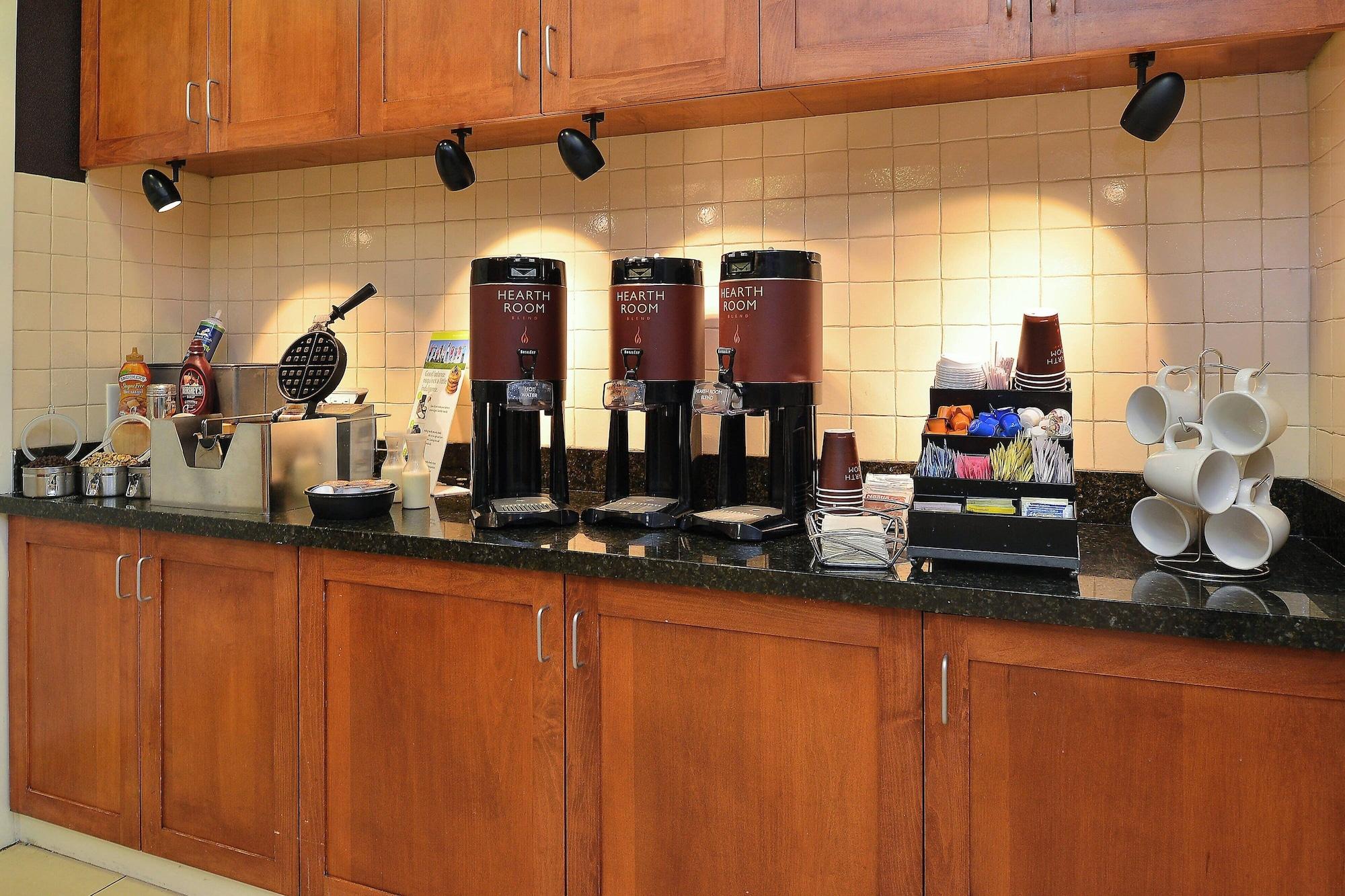 Restaurant Residence Inn by Marriott Denver Airport at Gateway Park