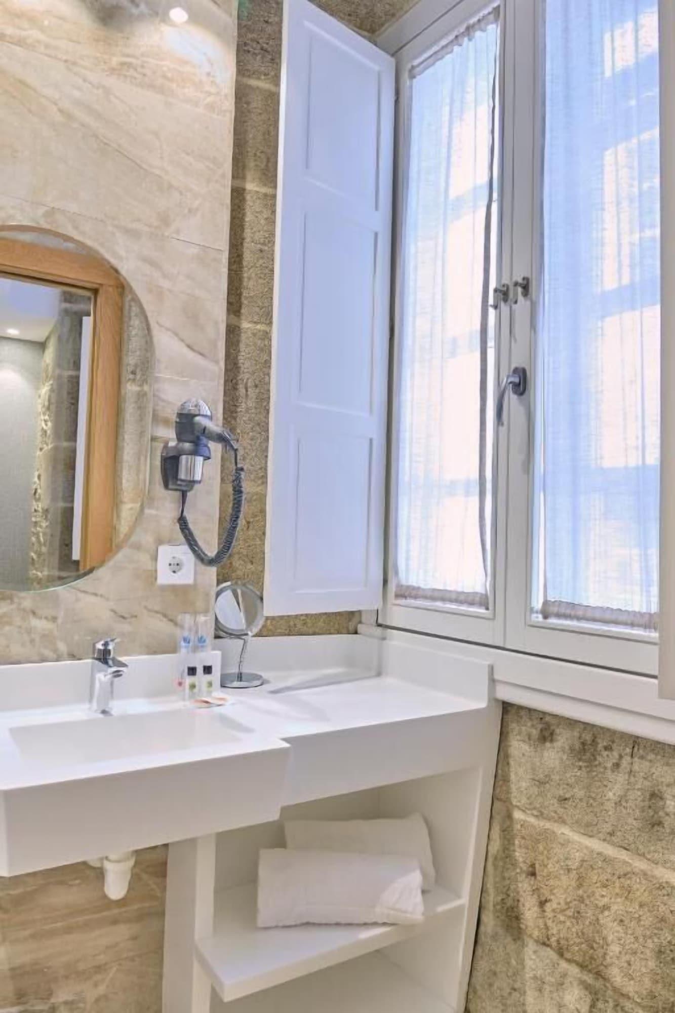 Equipamiento de Habitación Hotel Praza Quintana