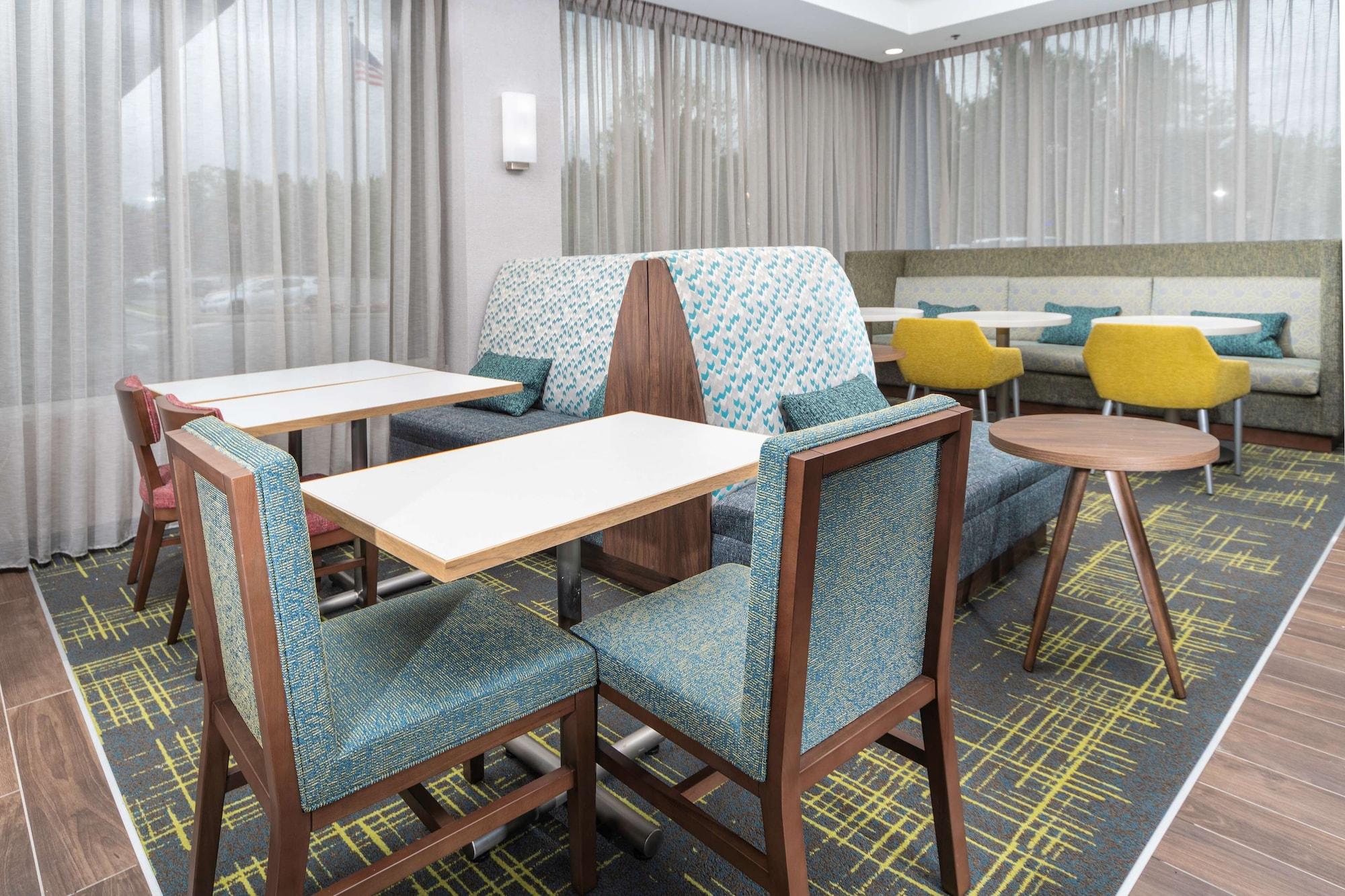 Restaurant Hampton Inn Swedesboro Philadelphia