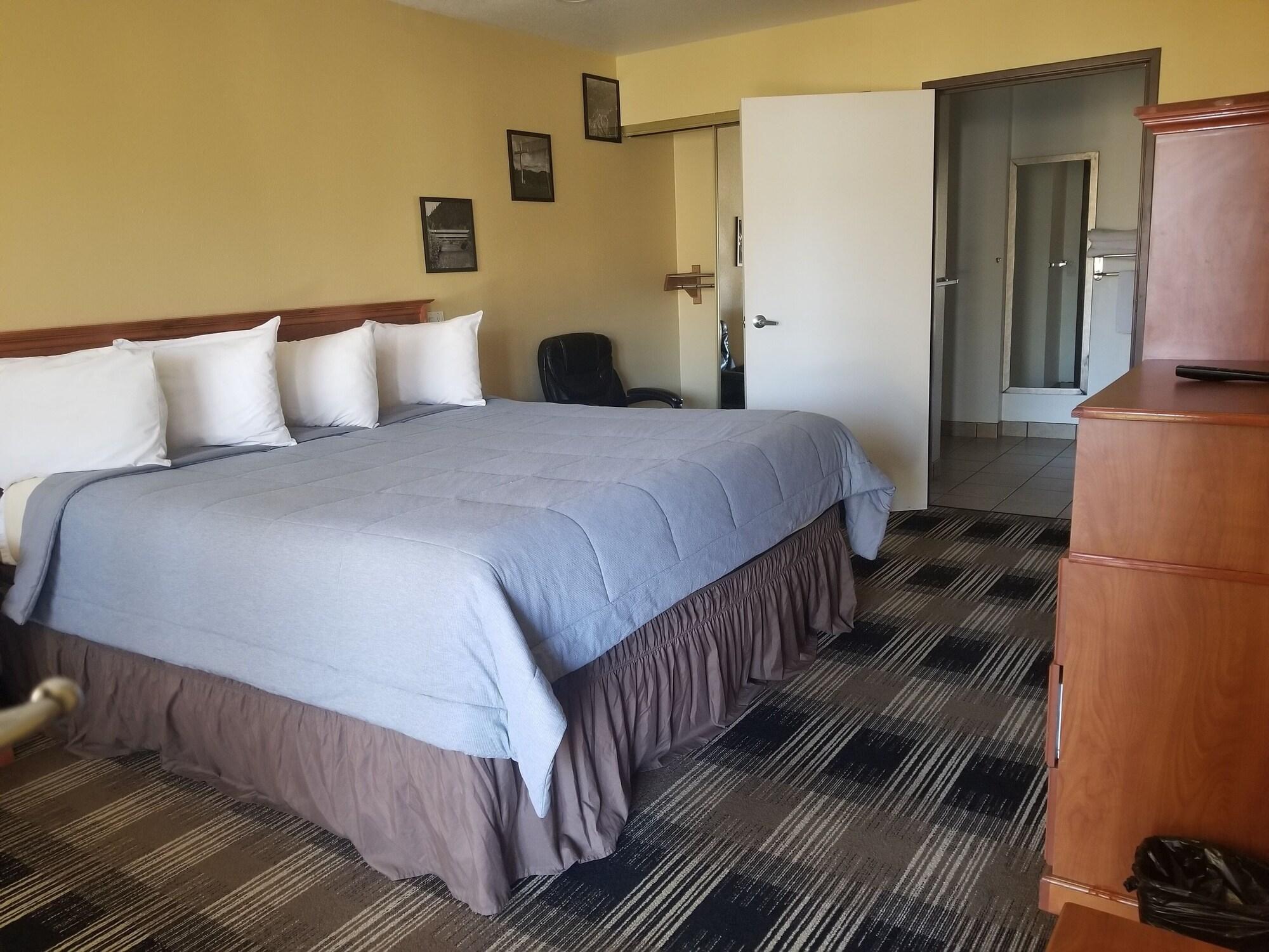 Habitación Oakridge Inn & Suites