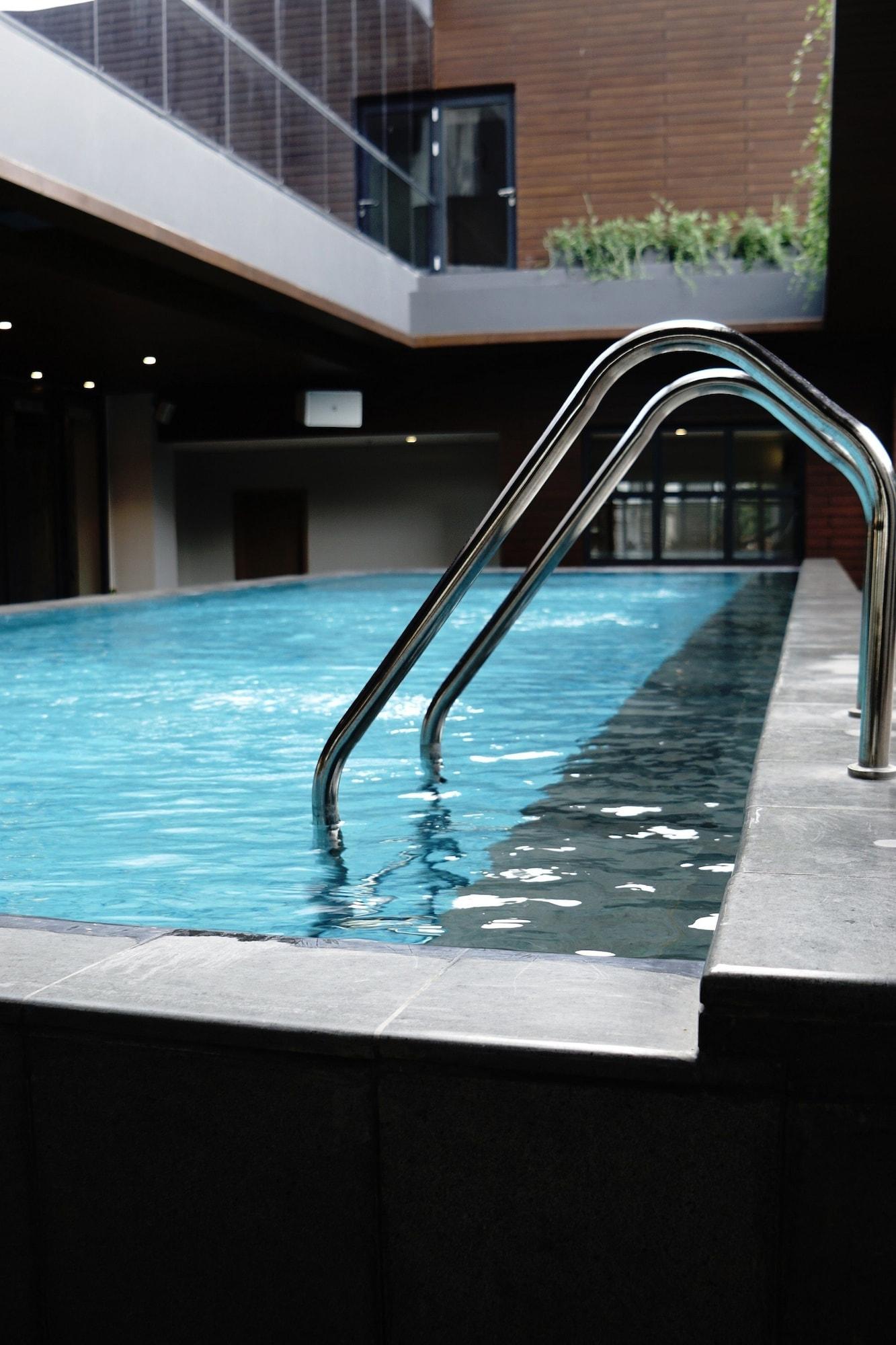 Vista Piscina ARTOTEL Yogyakarta