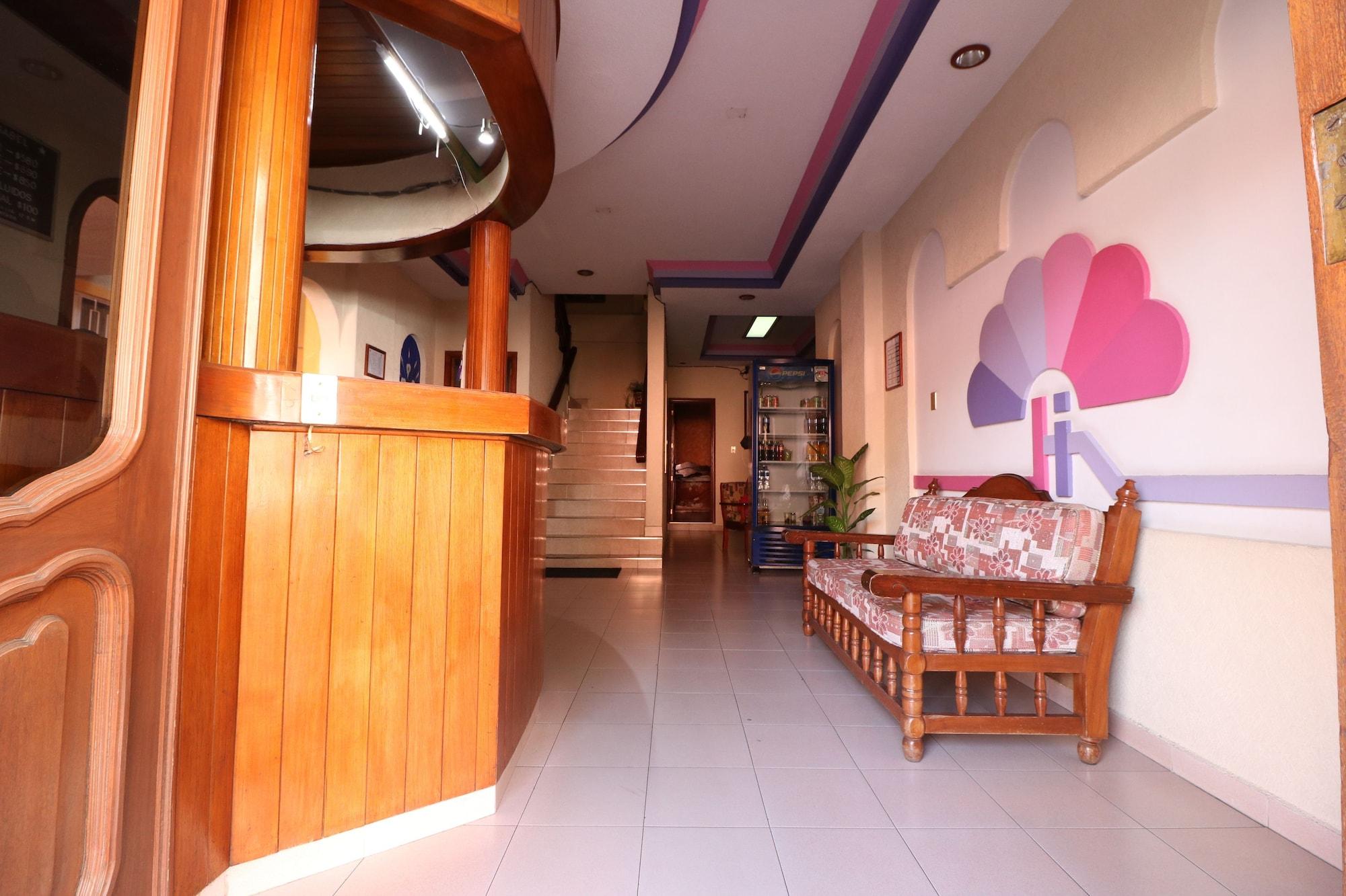 Vista Lobby Hotel Isabel I