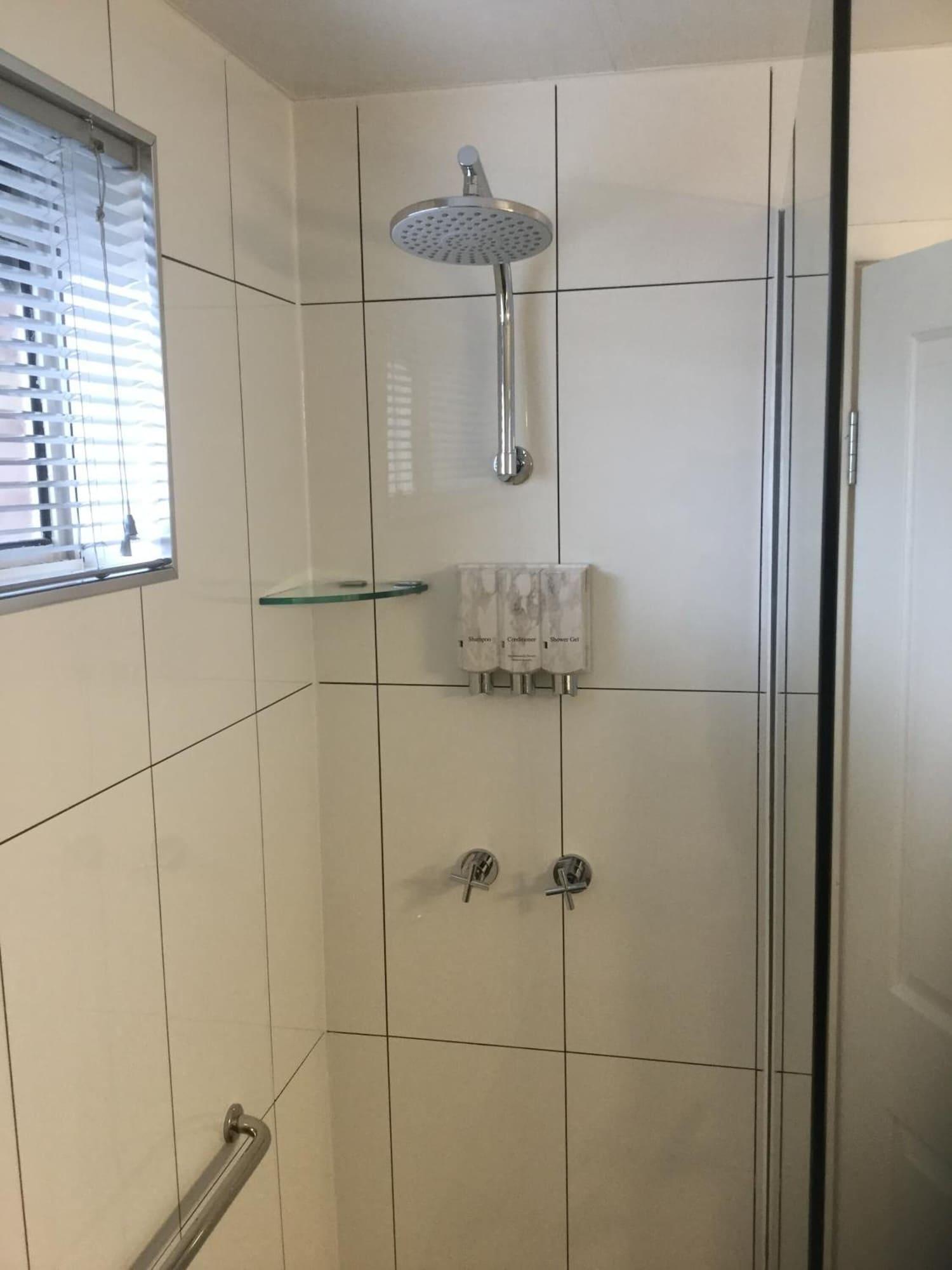 Equipamiento de Habitación Albury Townhouse Motel