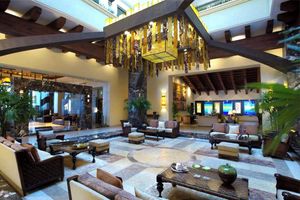 Alquiler Vacacional - 5-Diamond Oceanfront Resort Suite Beautiful Two Bedroom Suite: 1 King + 2 Queens