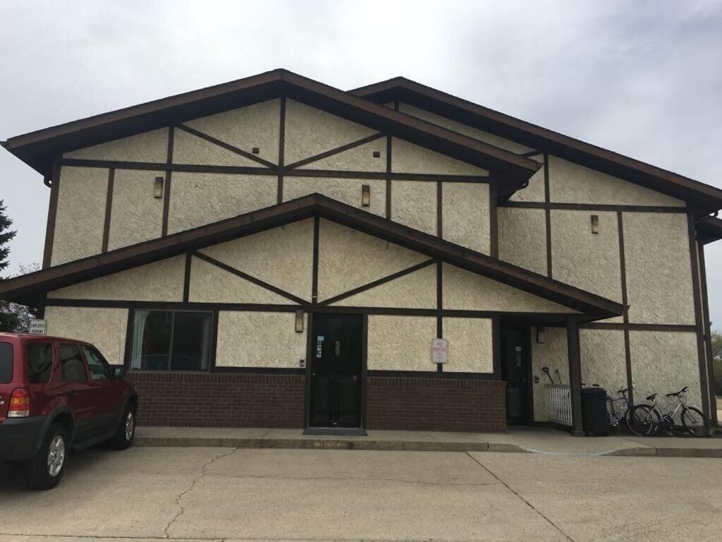 Vista Exterior Prairie Rose inn