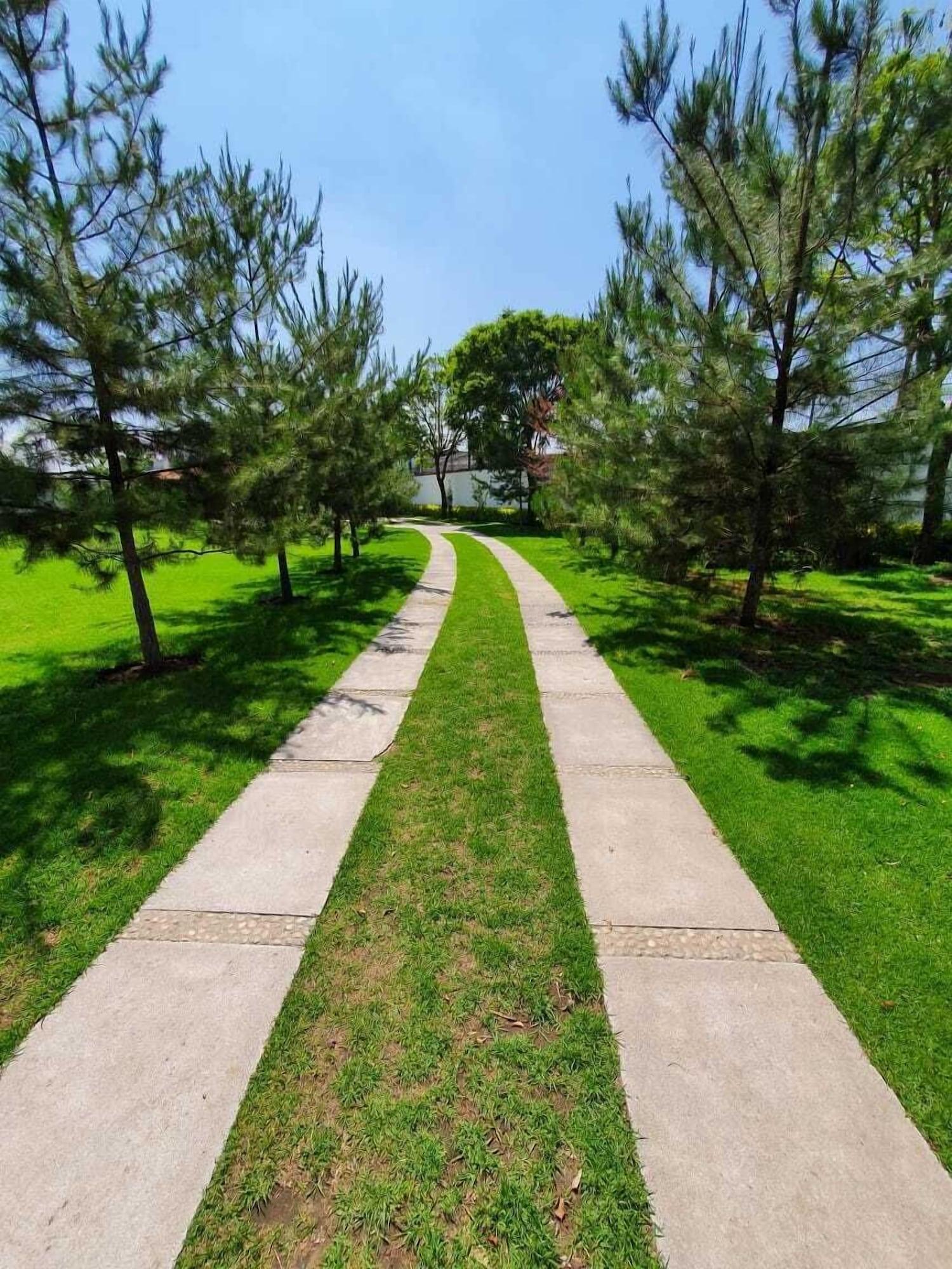 Varios Hotel Boutique Quince & 15