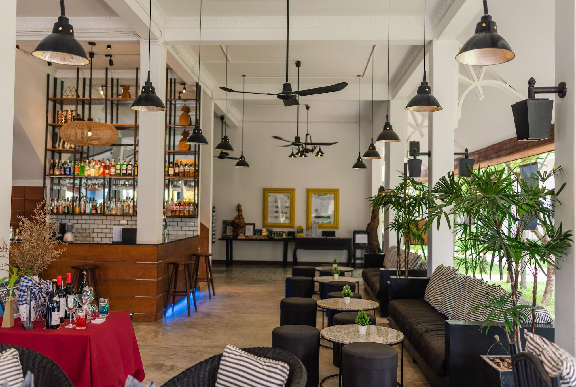 Bar/Salón Salasara Hotel