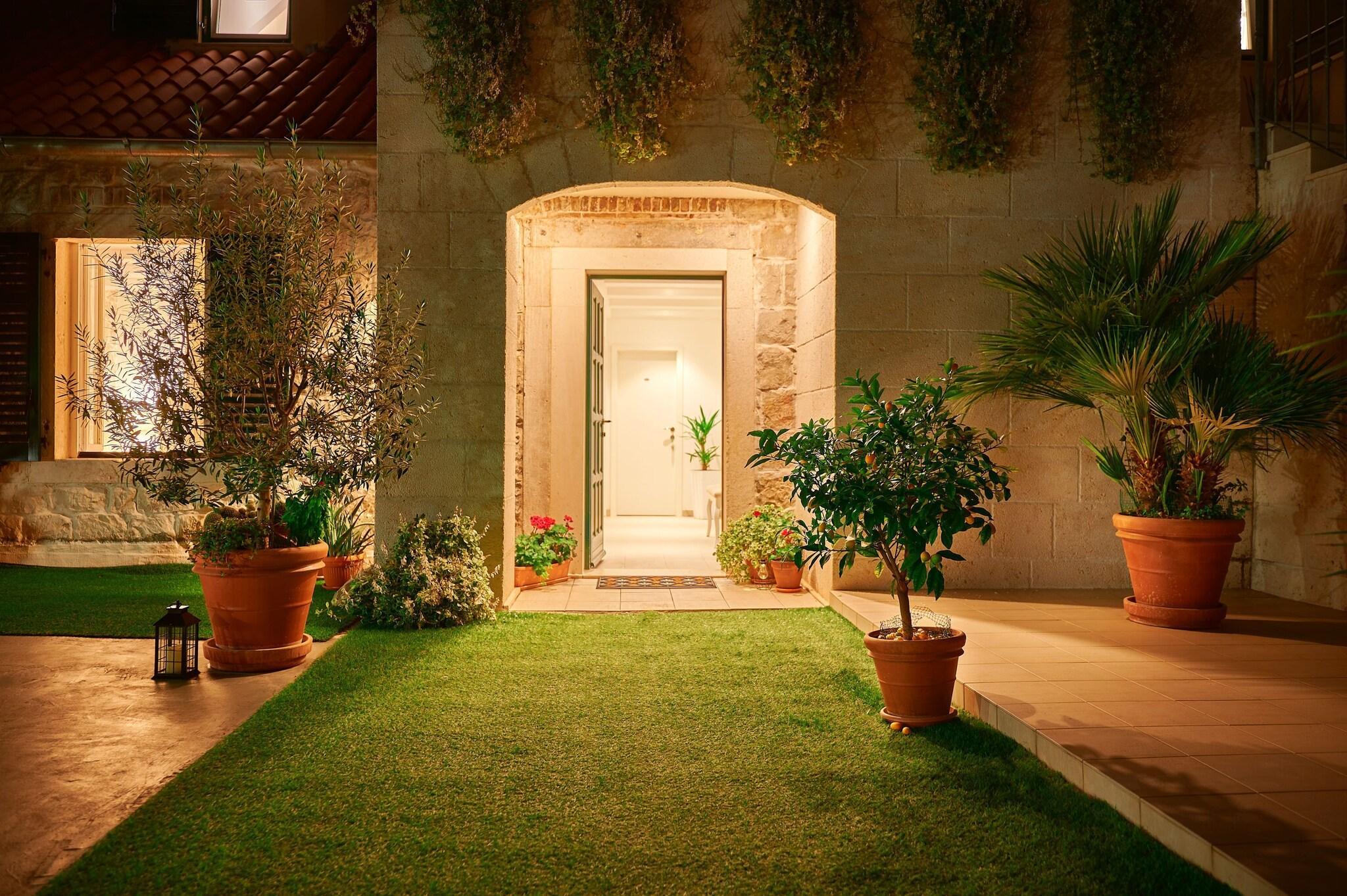 Vista Lobby Lanterna Rooms