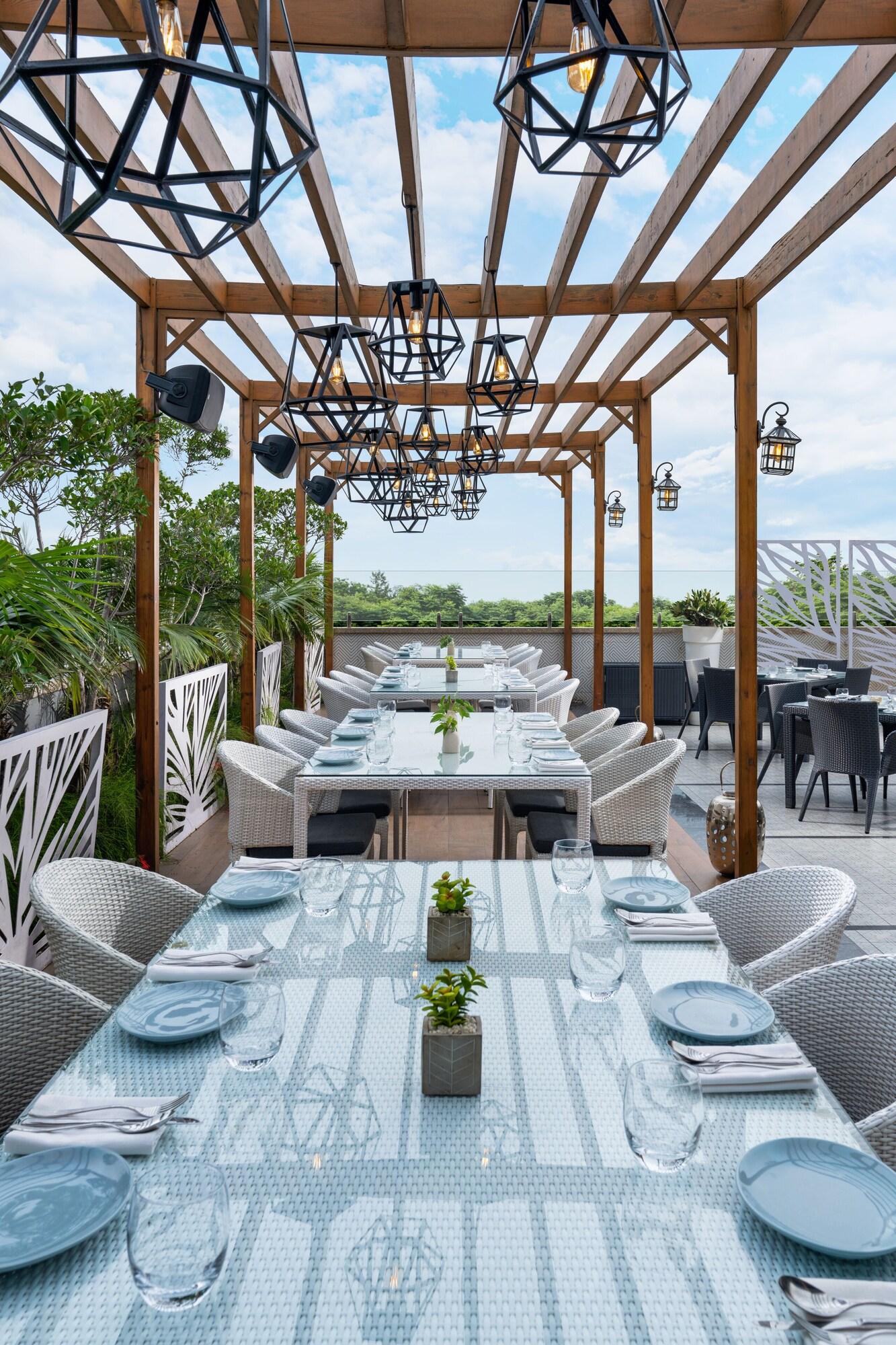 Restaurant Wow Crest, Indore – IHCL SeleQtions