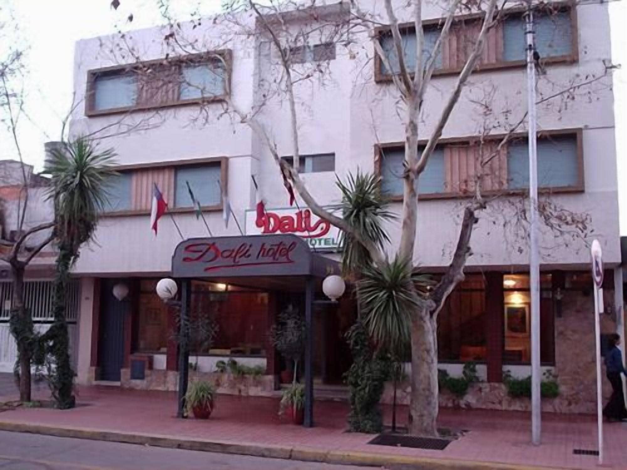 Varios Hotel Dali