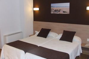 Alojamiento - Hostal Rocamar