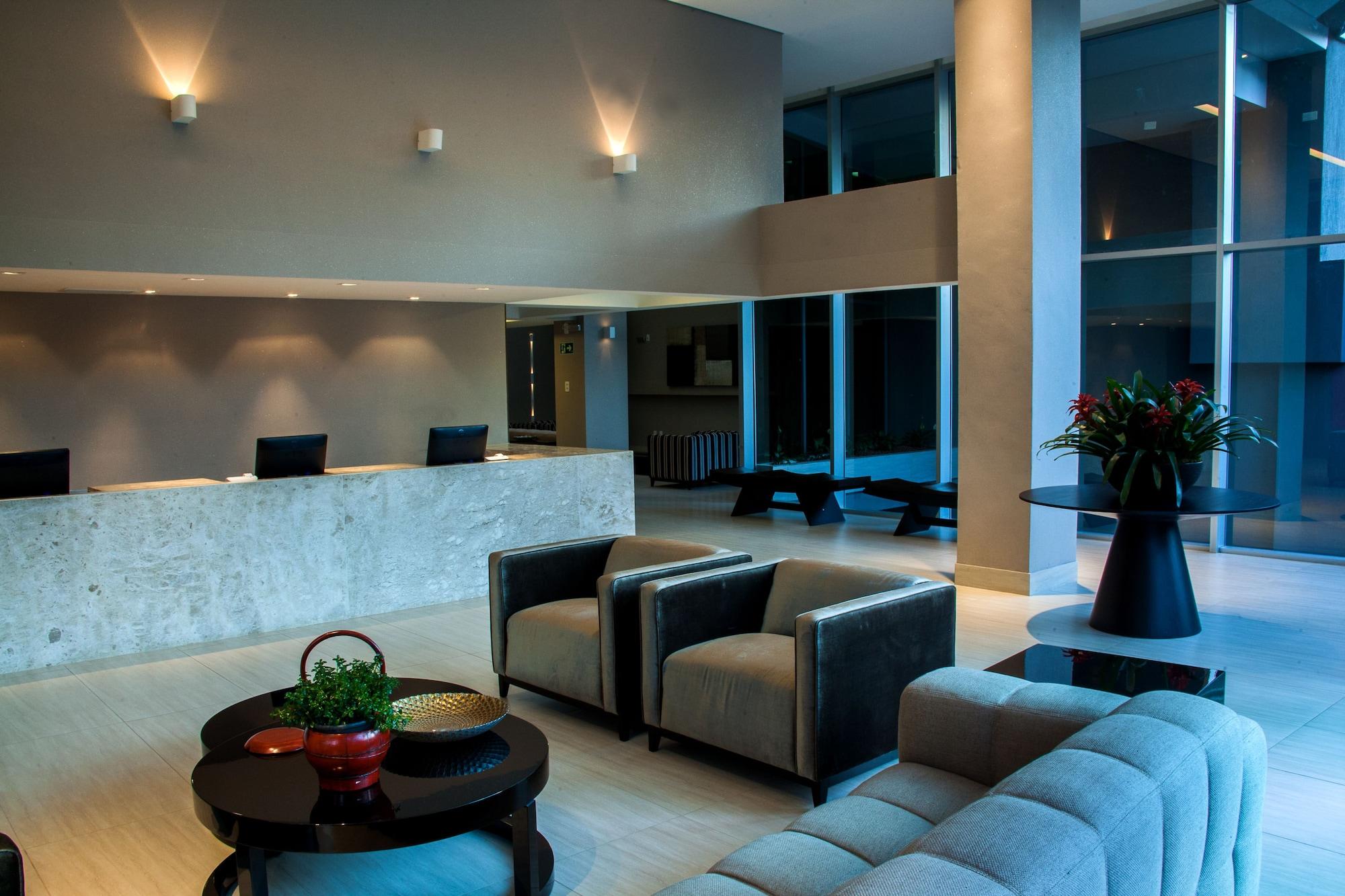 Vista Lobby BH Raja Hotel