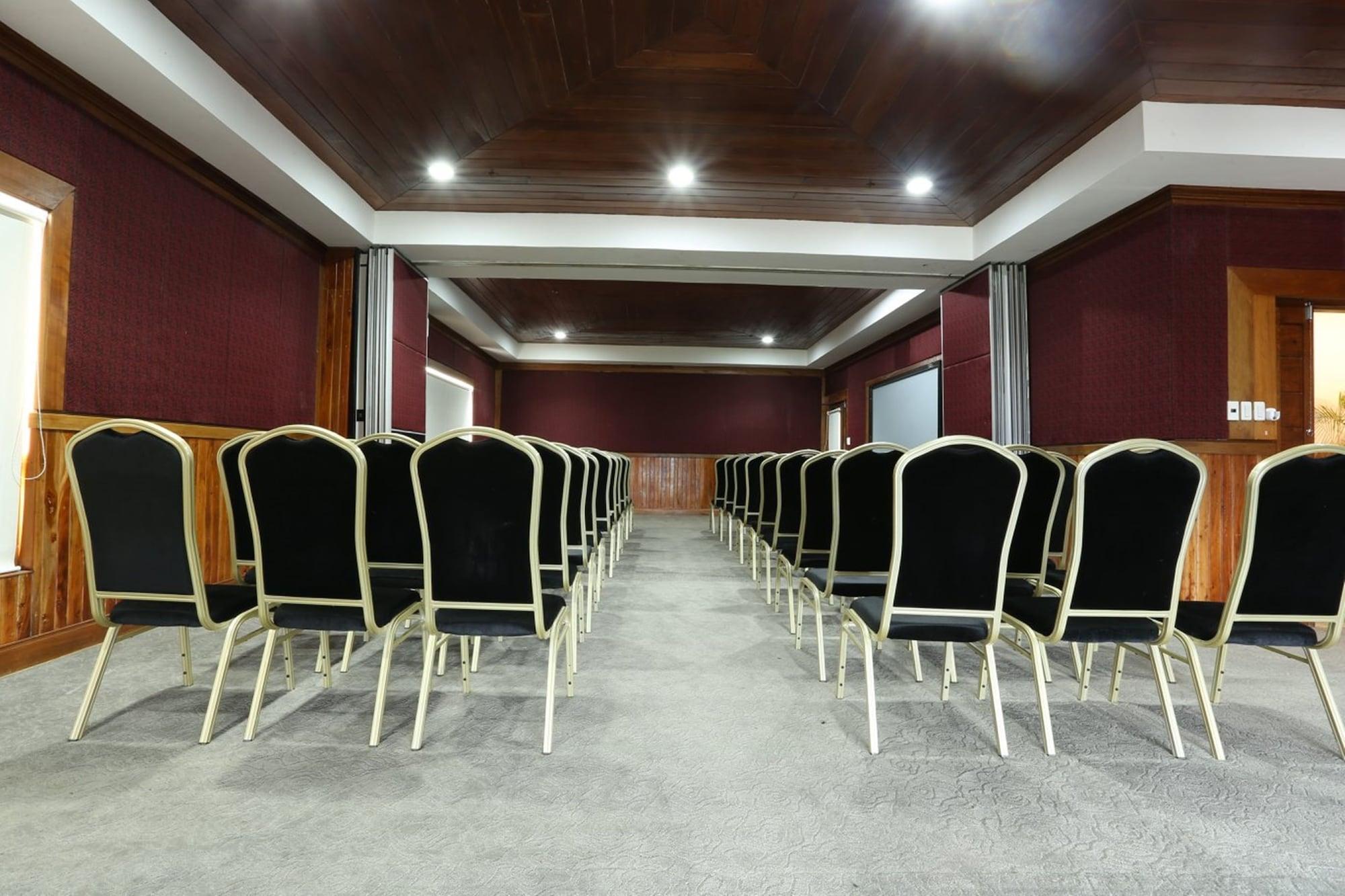 Sala de Reuniones Alta D' Tagaytay Hotel