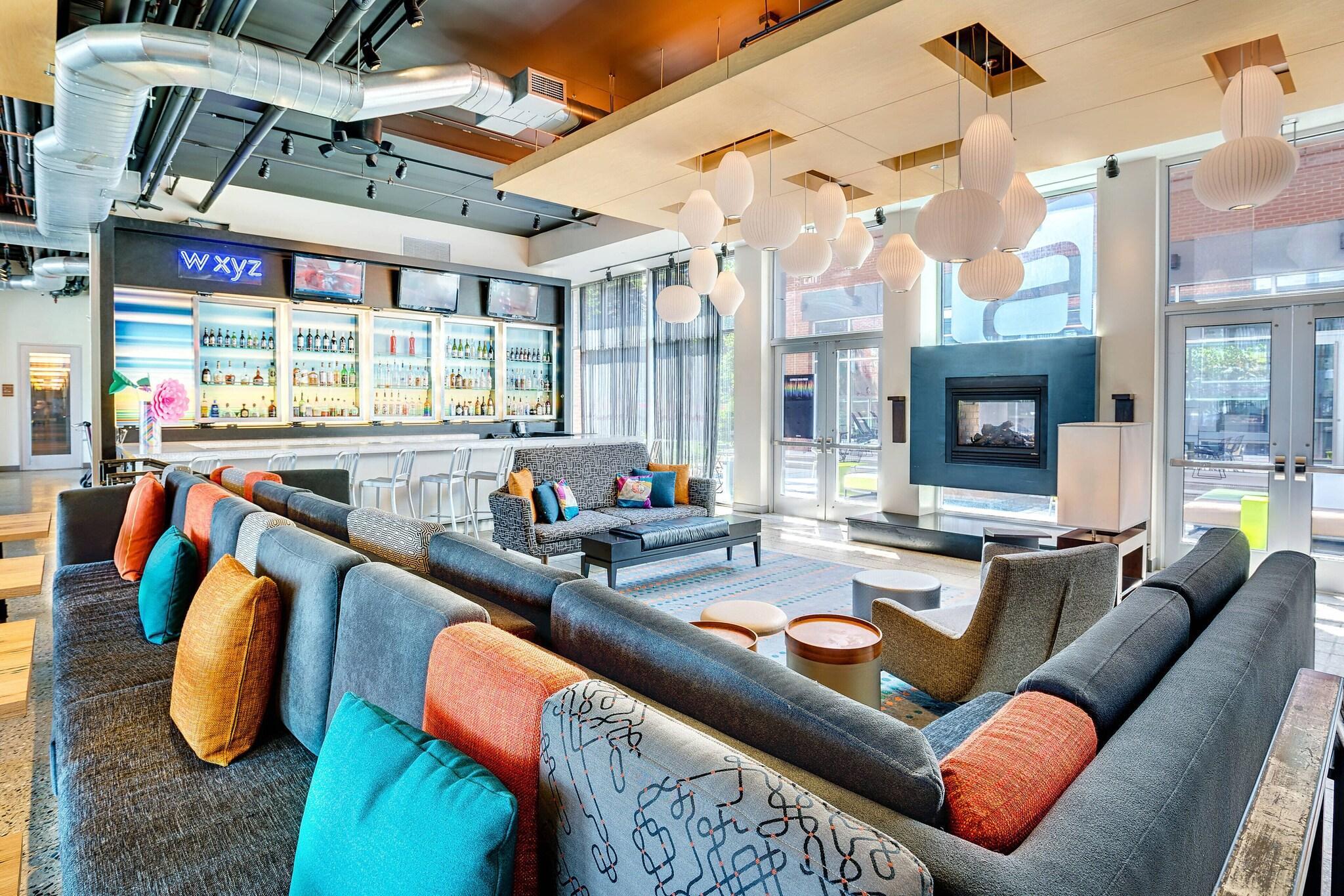 Restaurant Aloft Lexington