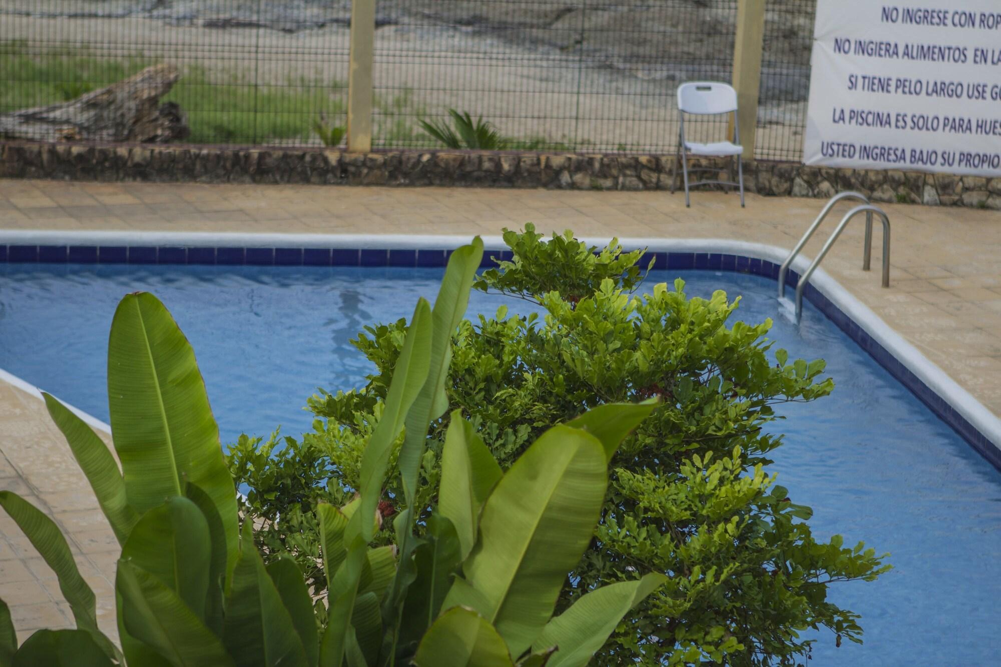 Vista Piscina Hotel Boutique Playa Bonita