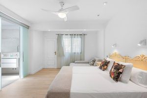 Alquiler Vacacional - VILLA WITH PRIVATE HEATED POOL on BANANA PLANTATION. For Disable bedroom/shower