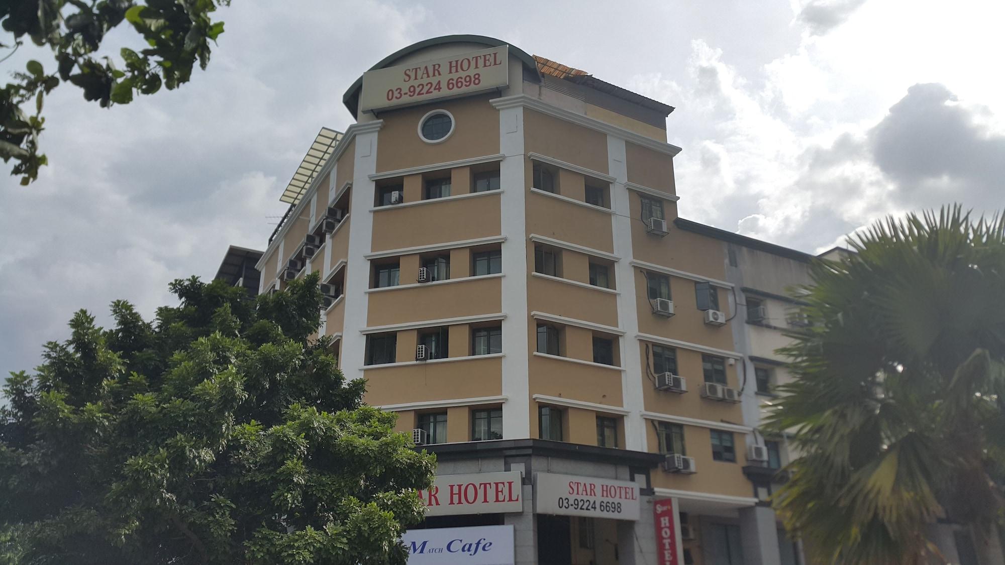Varios First and New Star Hotel