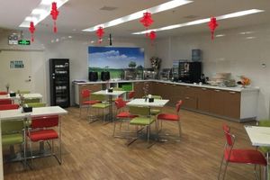 Alojamiento - Greentree Inn Tieling Huaxia Zijing City Hotel