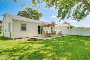 Alquiler Vacacional - 1/2 Mi to Beach: Family Retreat in Old Lyme!