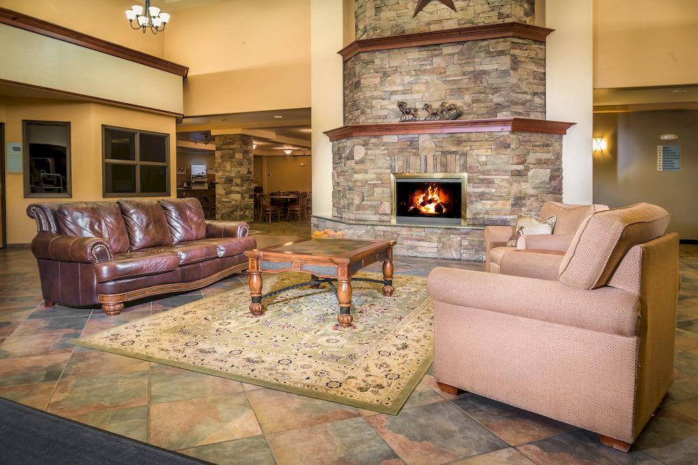 Vista Lobby Holiday Inn Express & Suites Gunnison