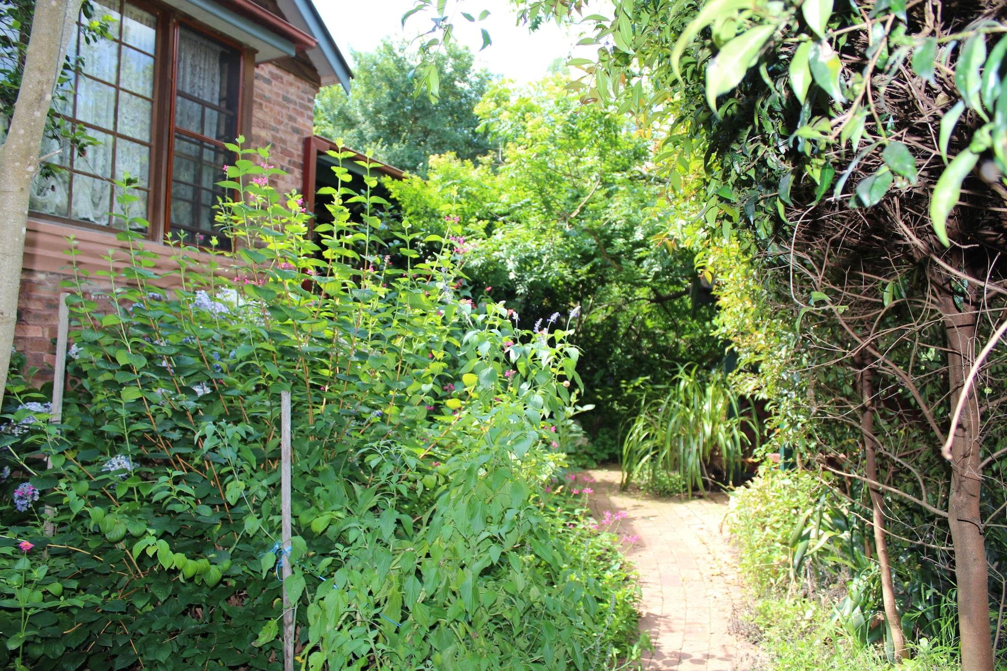 Varios Storey Grange