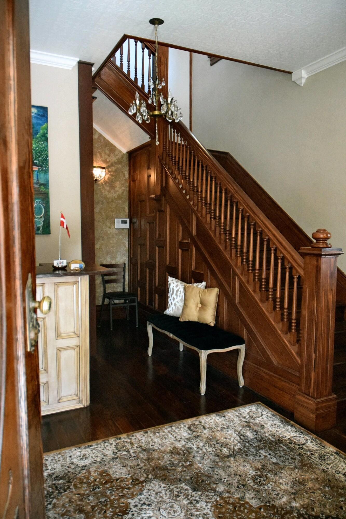 Vista Lobby Three Danes Inn