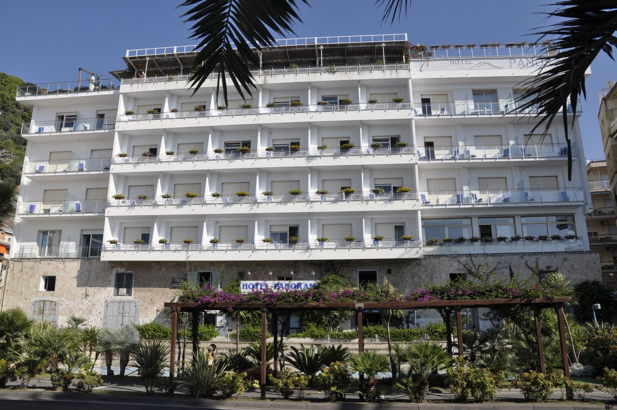Vista Exterior Hotel Panorama