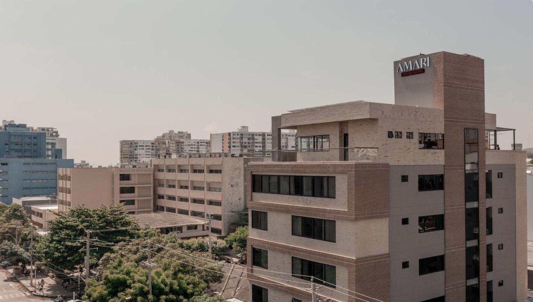 Vista a la ciudad Amari Living Suites