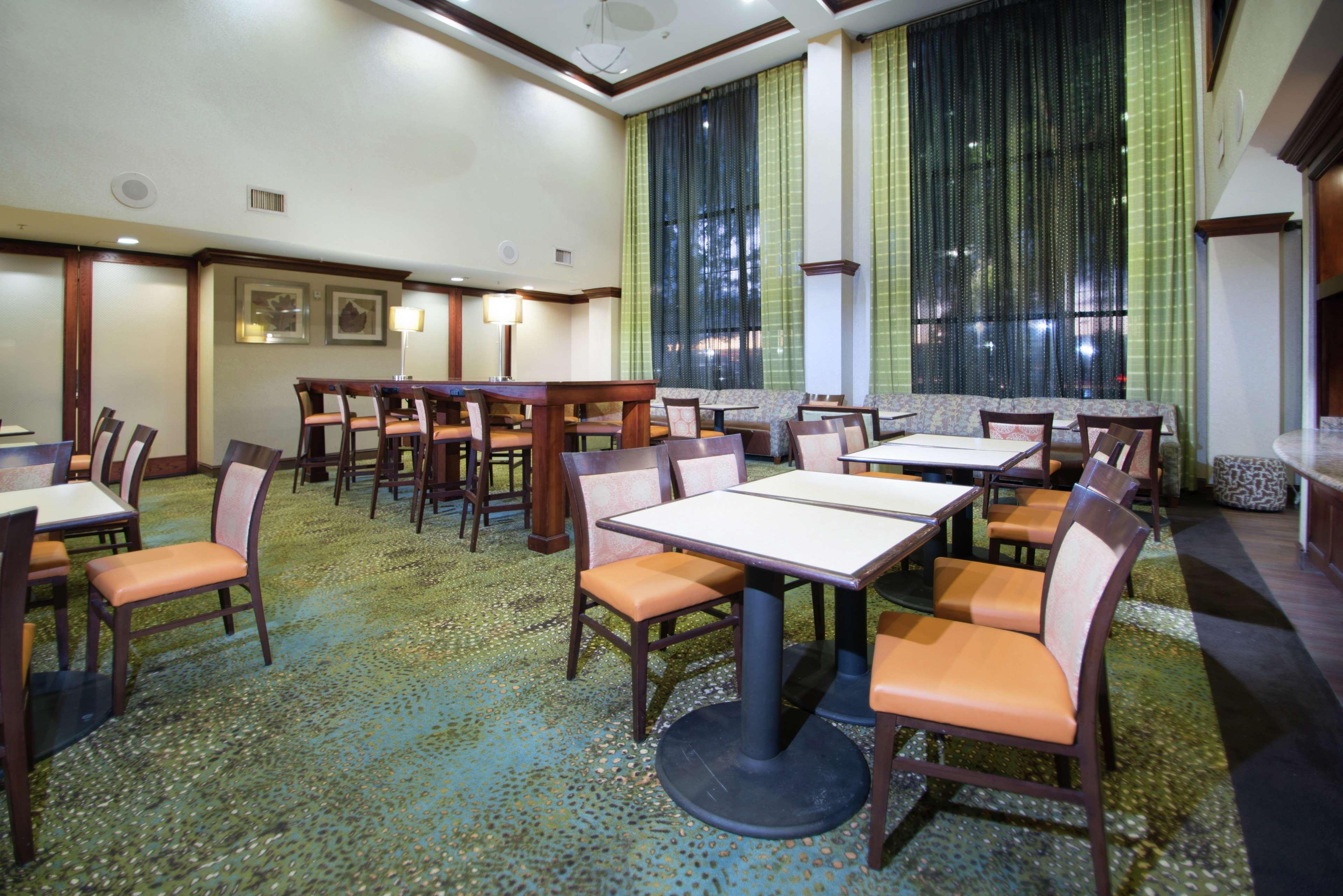 Restaurant Hampton Inn Linden