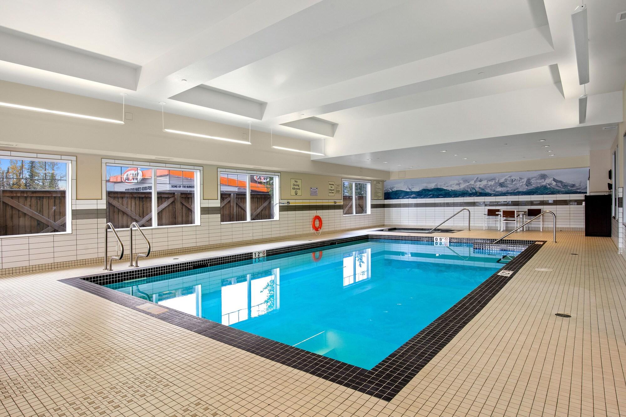 Vista Piscina Mountainview Inn & Suites